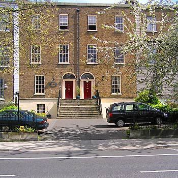 Waterloo Town House & Suites Dublin Bagian luar foto
