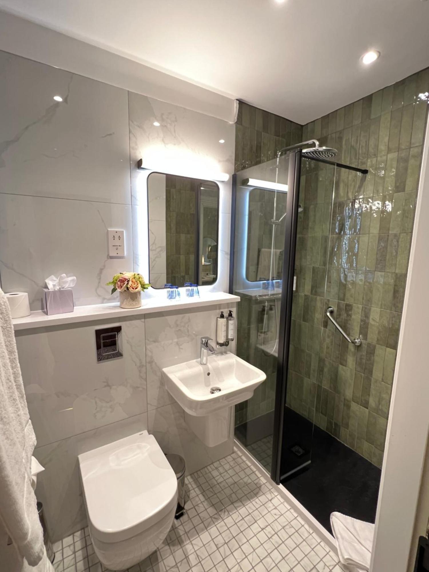 Waterloo Town House & Suites Dublin Bagian luar foto