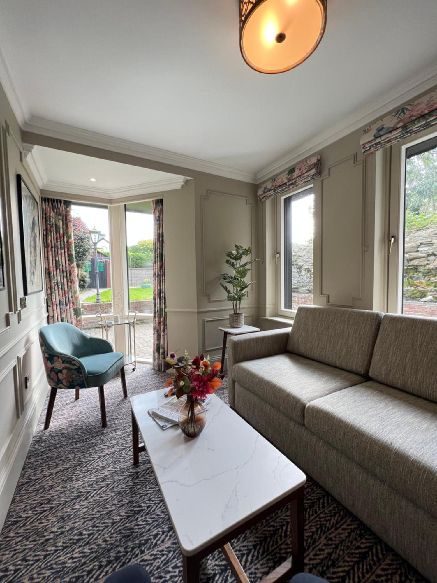 Waterloo Town House & Suites Dublin Bagian luar foto